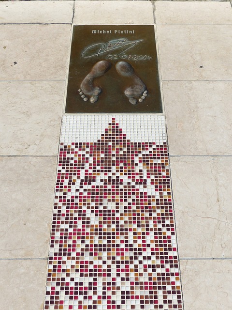 与中国两支 与中国两支